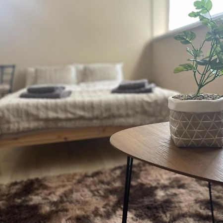 Garzon/ Studio Apartment Sahy Eksteriør billede