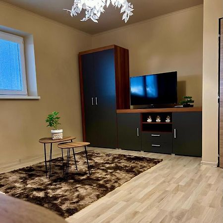 Garzon/ Studio Apartment Sahy Eksteriør billede