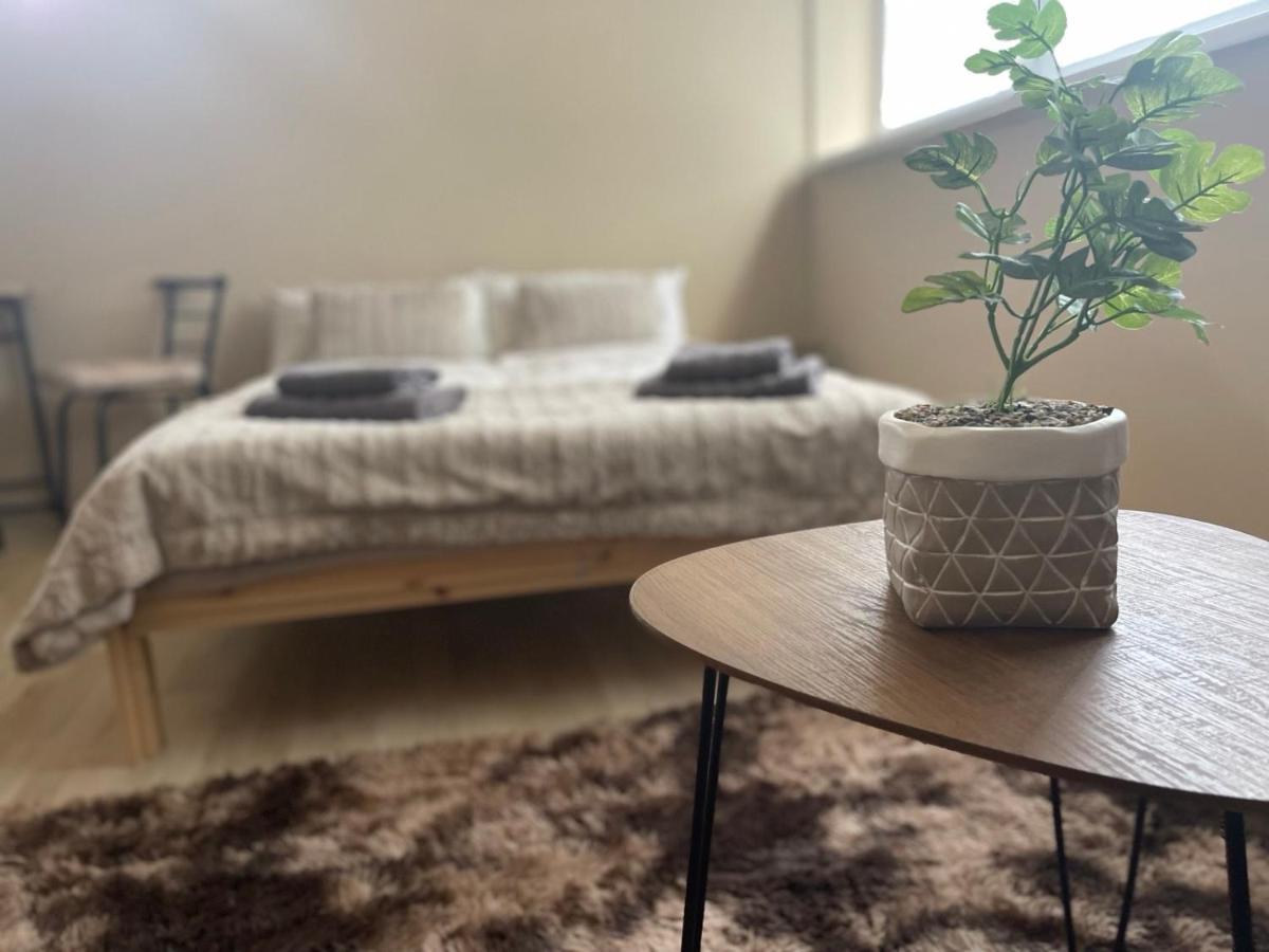 Garzon/ Studio Apartment Sahy Eksteriør billede
